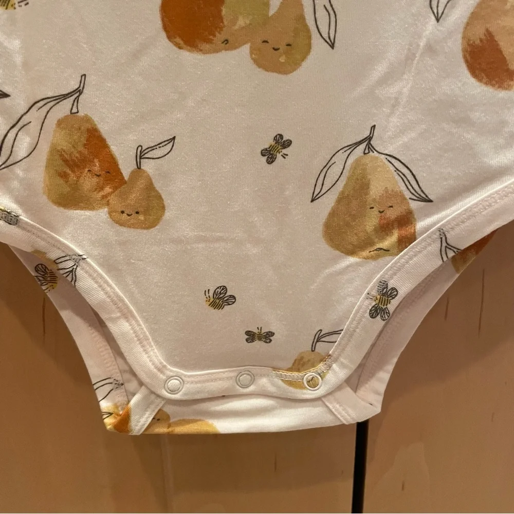 SOLD!!! NWT Angel Dear/Tullabee Peter Pan Collar Pear Print Bamboo Onesie 18-24M - Picture 3 of 5